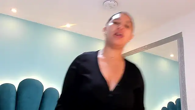 Snapshot of sharlott18 chatting on 11-08-25, 10:48 sharlott18 online show from 11-08-25, 10:48