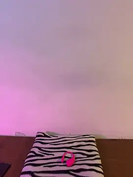 Felicia smok3 online show from 10-31-25, 02:23