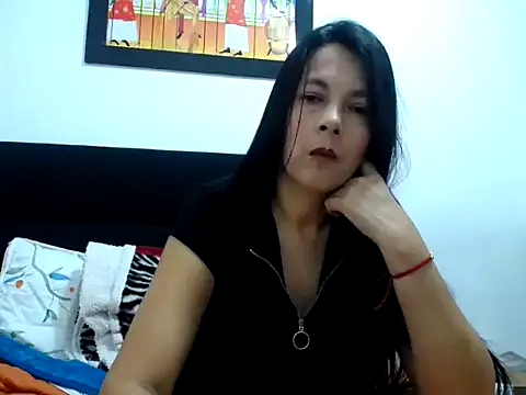 Snapshot of Alexxawinter chatting on 11-09-25, 01:15 Alexxawinter online show from 11-09-25, 01:15