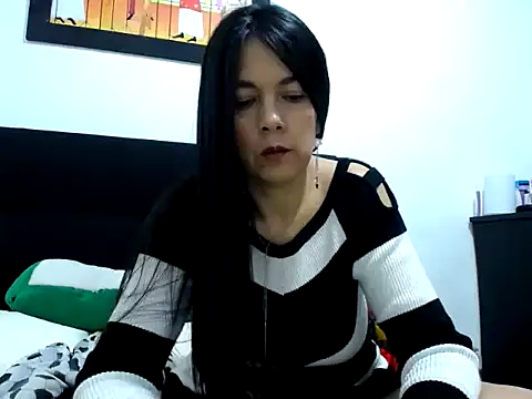 Snapshot of Alexxawinter chatting on 11-15-25, 02:31 Alexxawinter online show from 11-15-25, 02:31