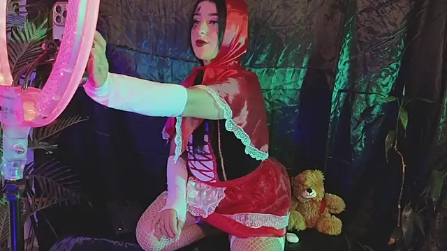 Snapshot of _Linoshka_1 chatting on 10-11-25, 08:51 Linoshka 1 online show from 10-11-25, 08:51