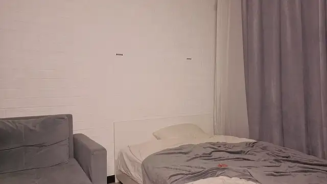 Ashley-Urban online show from 09-12-25, 02:33