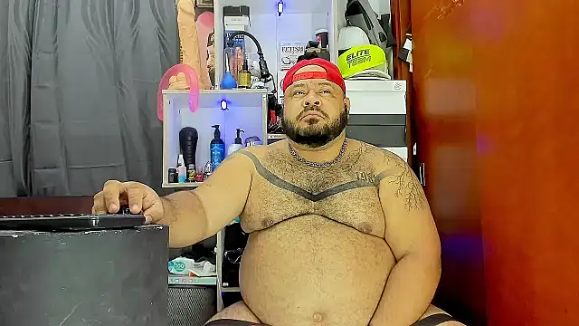 Latino bigcock online show from 02-26-25, 04:58
