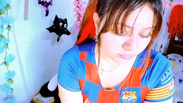 Snapshot of SofiaOlivares chatting on 10-10-25, 05:45 SofiaOlivares online show from 10-10-25, 05:45