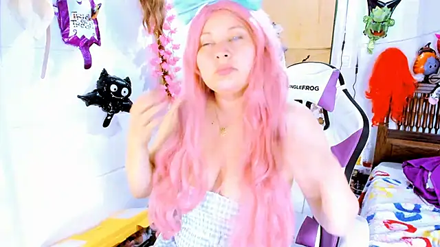 Snapshot of SofiaOlivares chatting on 10-13-25, 12:54 SofiaOlivares online show from 10-13-25, 12:54