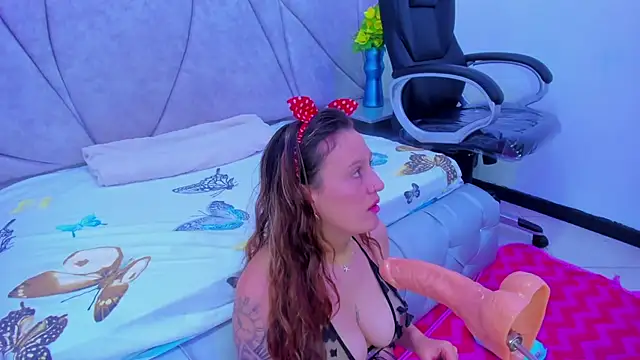 HornySlut69  online show from 10-18-25, 12:17