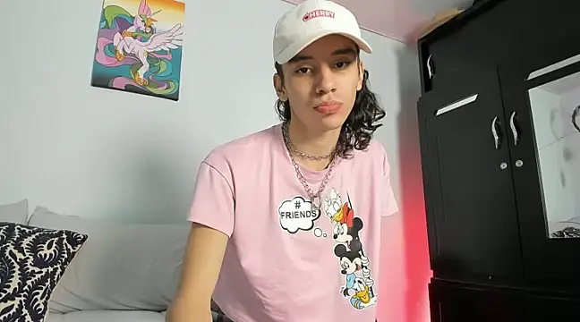 Snapshot of imcoltonalvin chatting on 01-31-25, 01:54 imcoltonalvin online show from 01-31-25, 01:54