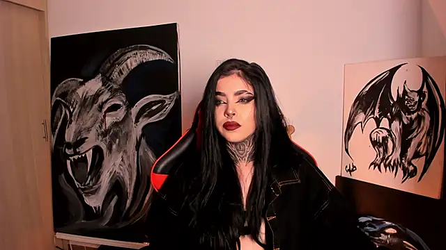 Snapshot of Rubyy-Rose1 chatting on 10-28-25, 01:42 Rubyy-Rose1 online show from 10-28-25, 01:42