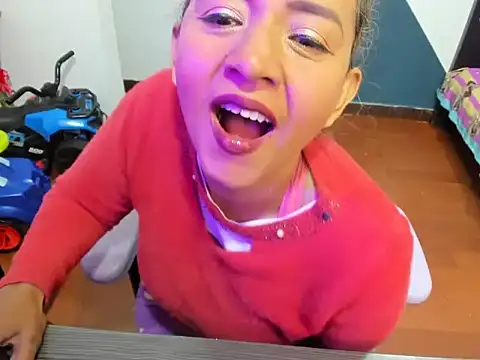 daleska ayala 1 online show from 10-04-25, 05:11