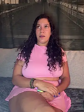 Snapshot of Bigbuttbrooklynn chatting on 10-19-25, 02:34 Bigbuttbrooklynn online show from 10-19-25, 02:34