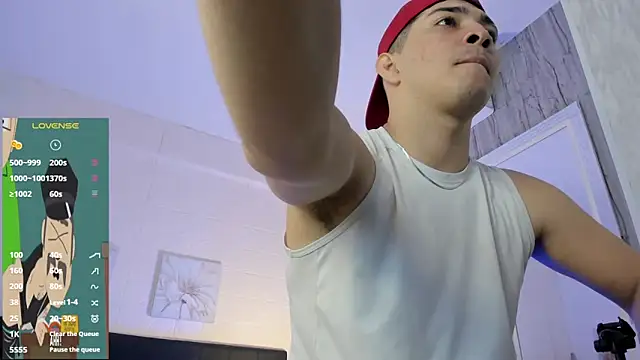 Snapshot of JUANDIAMONDS98 chatting on 02-05-26, 01:05 JUANDIAMONDS98 online show from 02-05-26, 01:05