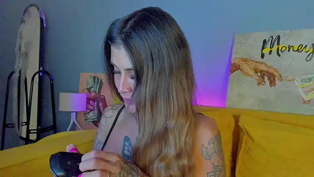 Patricia Cox online show from 10-31-25, 08:10