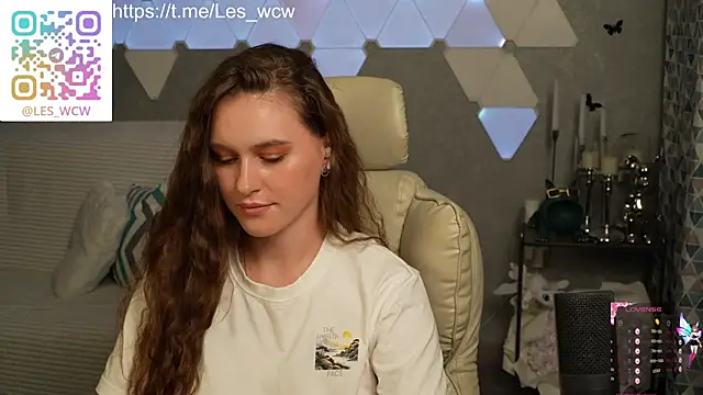 Snapshot of HarleyDeess chatting on 11-05-25, 09:26 HarleyDeess online show from 11-05-25, 09:26