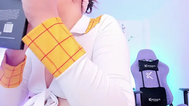 Snapshot of Samanta_roberts1 chatting on 11-01-25, 01:46 Samanta roberts1 online show from 11-01-25, 01:46