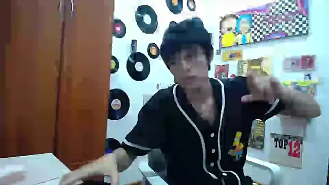 Snapshot of 9_Fernanda_9 chatting on 02-08-25, 02:47 9 Fernanda 9 online show from 02-08-25, 02:47