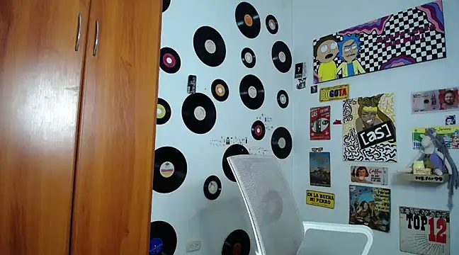 Snapshot of 9_Fernanda_9 chatting on 02-09-25, 04:36 9 Fernanda 9 online show from 02-09-25, 04:36