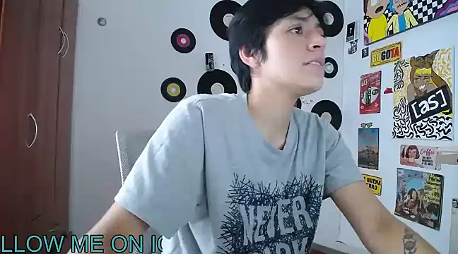 Snapshot of 9_Fernanda_9 chatting on 02-21-25, 09:32 9 Fernanda 9 online show from 02-21-25, 09:32