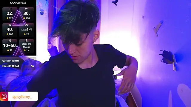 Snapshot of 9_Fernanda_9 chatting on 10-29-25, 10:28 9 Fernanda 9 online show from 10-29-25, 10:28