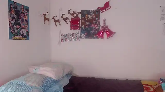 Snapshot of lou_cute chatting on 12-24-24, 06:50 lou cute online show from 12-24-24, 06:50