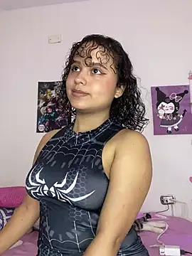 Snapshot of lou_cute chatting on 03-16-25, 03:47 lou cute online show from 03-16-25, 03:47