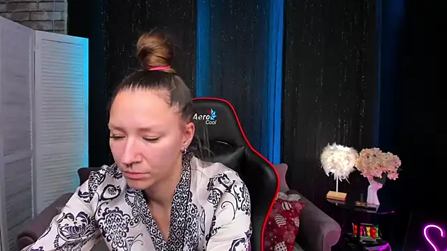 SarahCoksss online show from 12-04-25, 12:09