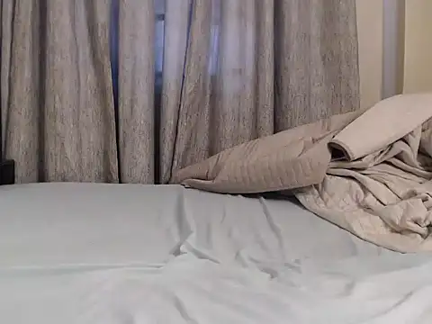 CurvyGlass online show from 12-29-24, 04:05