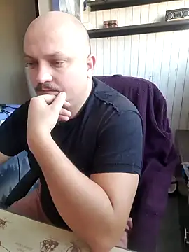 Snapshot of Pandasky chatting on 12-26-24, 08:07 Pandasky online show from 12-26-24, 08:07