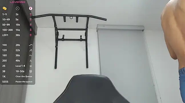 russthiago online show from 01-17-25, 01:15