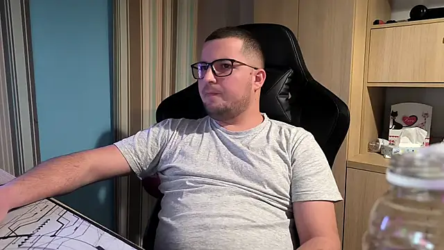 bigpuff hott online show from 10-17-25, 08:33