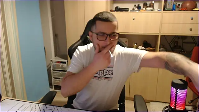 bigpuff hott online show from 10-20-25, 05:02