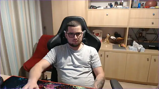 bigpuff hott online show from 10-29-25, 07:37