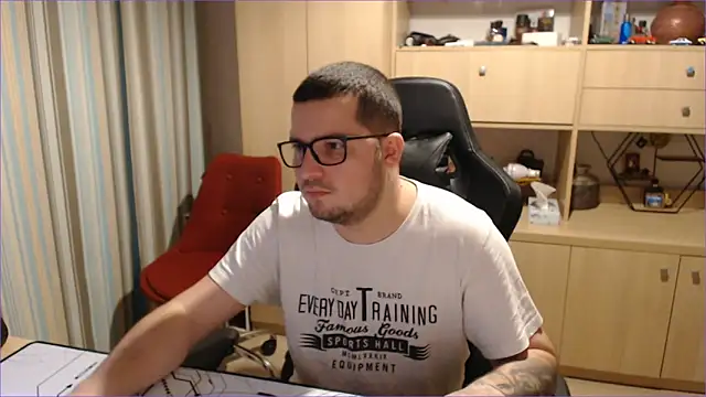 bigpuff hott online show from 11-21-25, 04:38