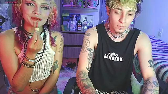 Snapshot of badeyes_crazygoat chatting on 01-09-26, 10:55 badeyes crazygoat online show from 01-09-26, 10:55