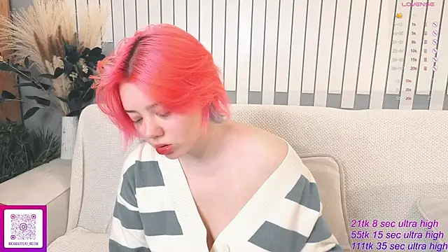   KawaiiYuki   online show from 11-27-25, 10:17