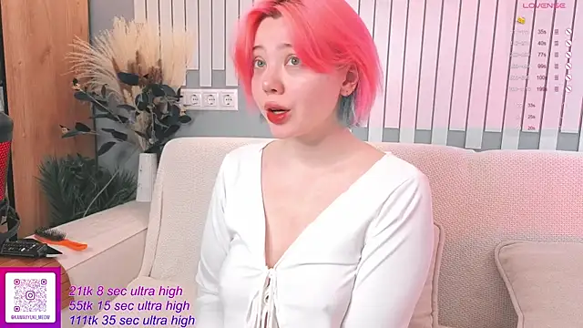   KawaiiYuki   online show from 12-01-25, 06:29