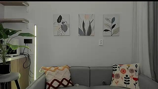 sarahphyllis online show from 10-08-25, 08:28