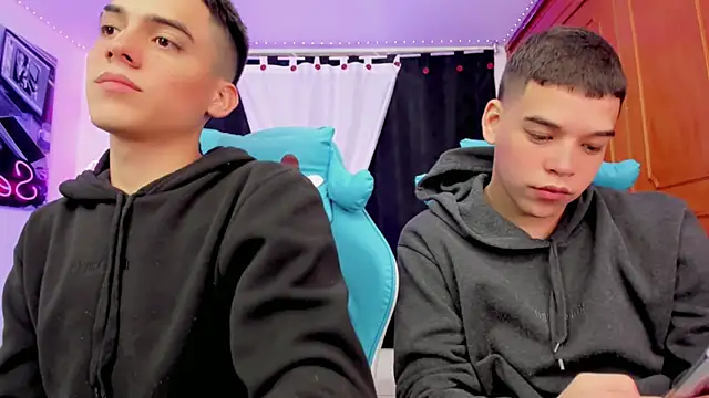 Snapshot of jake_and_joaquin chatting on 12-08-24, 08:41 jake and joaquin online show from 12-08-24, 08:41