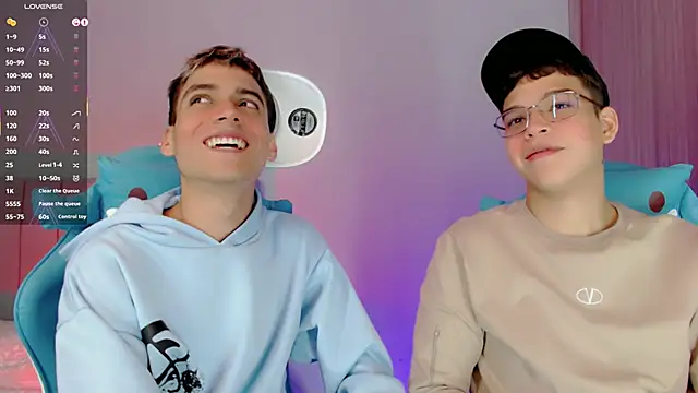 Snapshot of jake_and_joaquin chatting on 03-11-25, 10:18 jake and joaquin online show from 03-11-25, 10:18