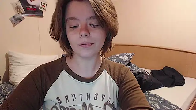 Snapshot of Chmiri_cb chatting on 10-16-25, 03:13 Chmiri cb online show from 10-16-25, 03:13