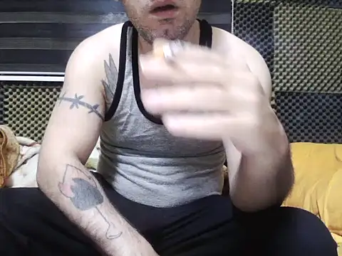 Snapshot of Arabeyes chatting on 10-30-25, 03:52 Arabeyes online show from 10-30-25, 03:52