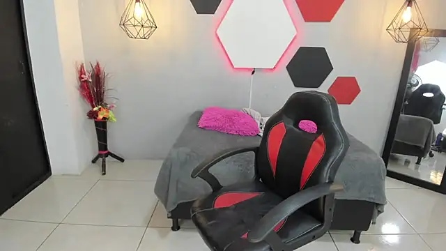 martinaclark online show from 02-04-25, 03:22