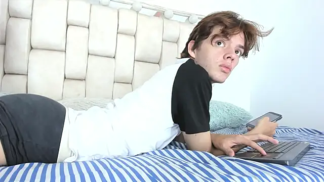 daniel hot03 online show from 12-14-25, 01:38