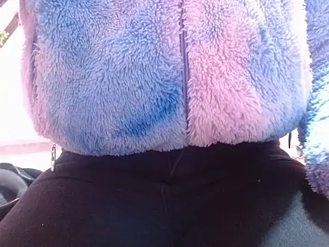 Snapshot of nadescomthxx chatting on 11-13-25, 04:50 nadescomthxx online show from 11-13-25, 04:50