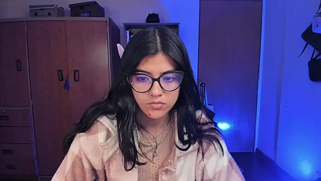 Snapshot of valerie__skyy chatting on 01-24-25, 11:34 valerie skyy online show from 01-24-25, 11:34