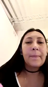 Snapshot of my-kitty chatting on 12-28-24, 03:04 my-kitty online show from 12-28-24, 03:04