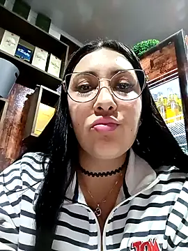 Snapshot of my-kitty chatting on 02-01-25, 12:40 my-kitty online show from 02-01-25, 12:40