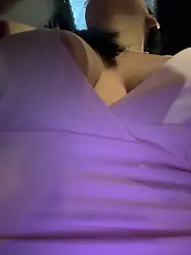 Snapshot of my-kitty chatting on 11-17-25, 03:56 my-kitty online show from 11-17-25, 03:56