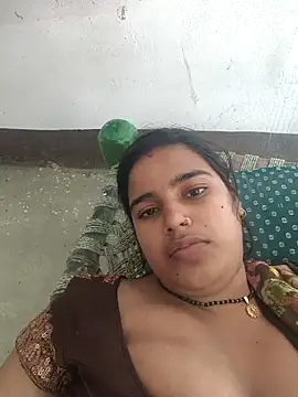 Snapshot of Baby_Muskan chatting on 10-24-25, 05:26 Baby Muskan online show from 10-24-25, 05:26