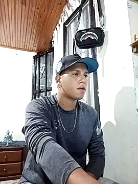 Peterking11 online show from 11-08-25, 10:48