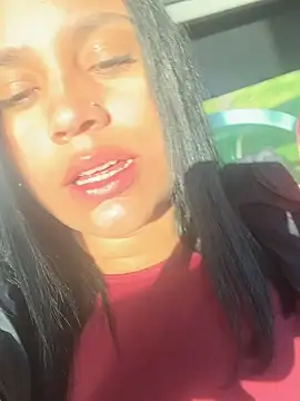 Snapshot of pamela_anderson_ chatting on 12-22-24, 11:33 pamela anderson online show from 12-22-24, 11:33